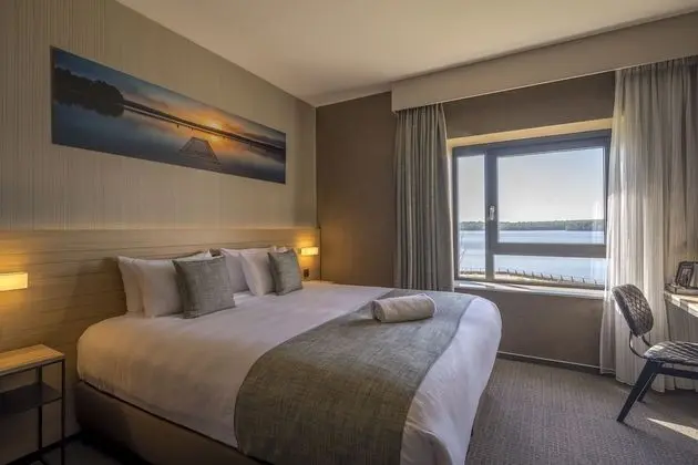 Superior Apart Daire, Küçük Mutfak, Göl Manzaralı (with Sofabed)