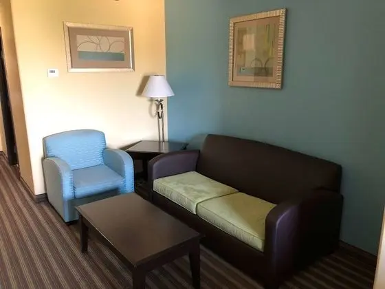 Süit, 1 En Büyük (King) Boy Yatak, Sigara İçilmez, Buzdolabı ve Mikrodalga (with Sofabed)