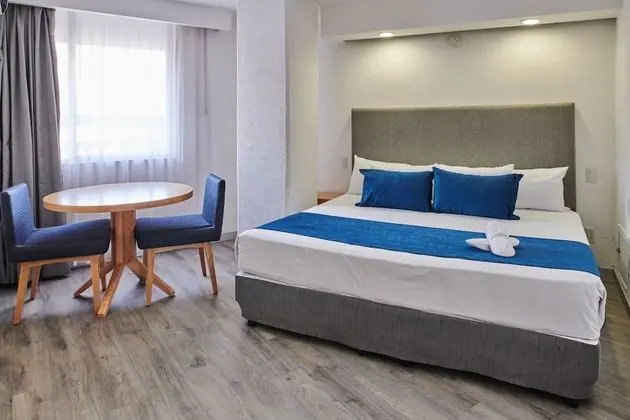 Süit, 1 Çift Kişilik Yatak, Sigara İçilmez