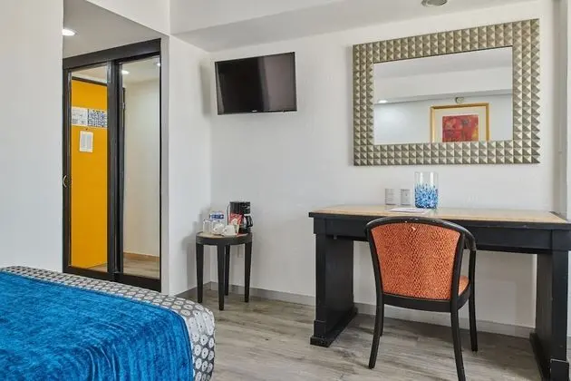 Süit, 2 Çift Kişilik Yatak, Sigara İçilmez
