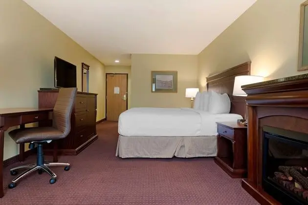 Süit, 1 En Büyük (King) Boy Yatak, Sigara İçilmez, Şömine