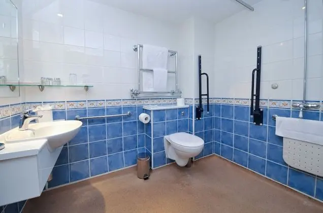 Standard Oda, 2 Tek Kişilik Yatak, Engellilere Uygun, Sigara İçilmez