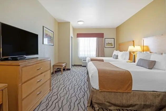 Süit, 2 Büyük (Queen) Boy Yatak, Sigara İçilmez, Buzdolabı ve Mikrodalga (with Single Sofabed)