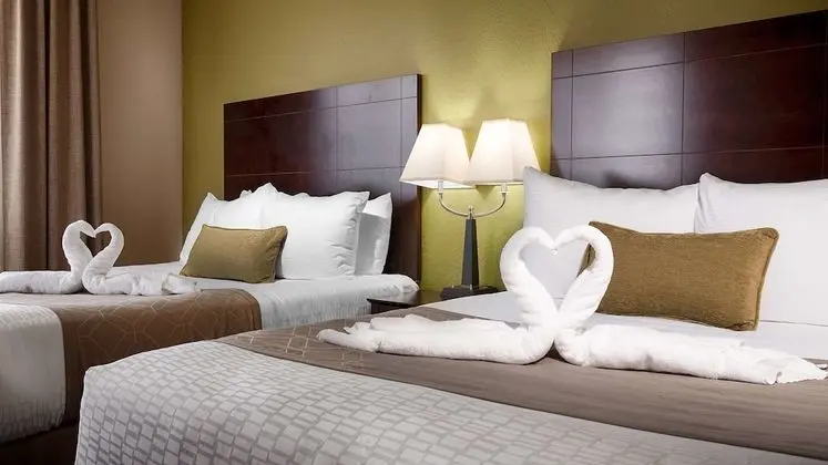 Standard Oda, 2 Büyük (Queen) Boy Yatak, Sigara İçilmez, Buzdolabı ve Mikrodalga