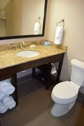 Standard Oda, 2 Büyük (Queen) Boy Yatak, Sigara İçilmez, Buzdolabı ve Mikrodalga