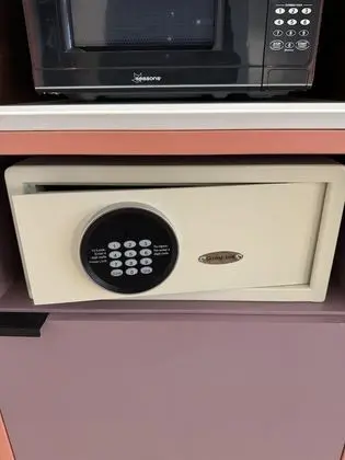 Deluxe Tek Büyük Yataklı Oda, 2 Çift Kişilik Yatak