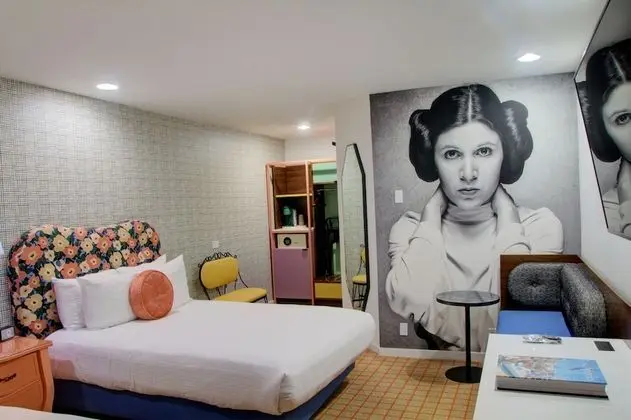 Design Tek Büyük Yataklı Oda