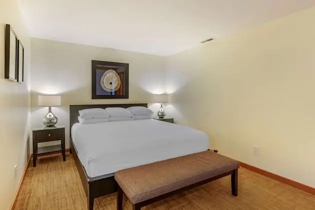 Süit, Birden Çok Yatak, Nehir Manzaralı