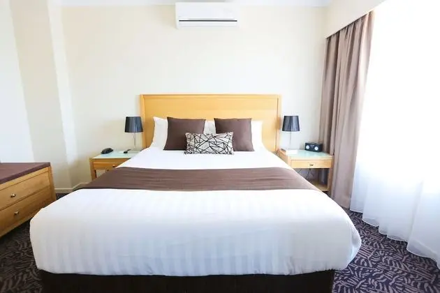 Deluxe Oda, Birden Çok Yatak, Sigara İçilmez