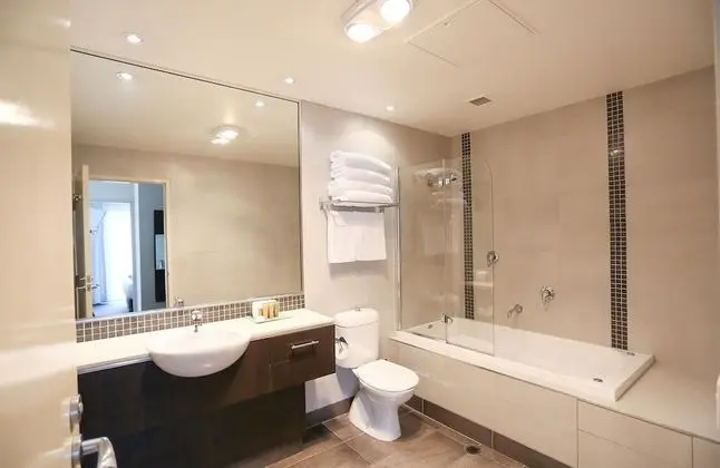 Deluxe Oda, Birden Çok Yatak, Sigara İçilmez