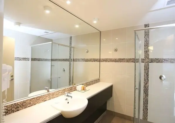 Deluxe Oda, Birden Çok Yatak, Sigara İçilmez