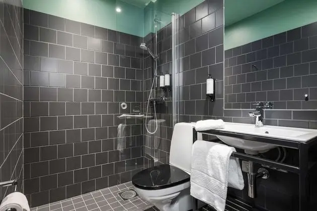 Economy Oda, 1 Büyük (Queen) Boy Yatak, Sigara İçilmez