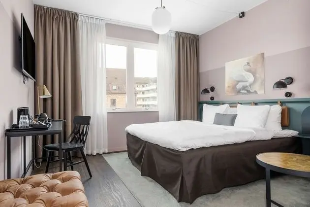 Standard Oda, 1 Büyük (Queen) Boy Yatak, Sigara İçilmez