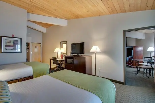 Süit, Birden Çok Yatak, Sigara İçilmez, Buzdolabı ve Mikrodalga (1st Floor)