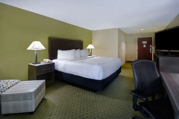 Standard Oda, 1 En Büyük (King) Boy Yatak, Engellilere Uygun, Sigara İçilmez