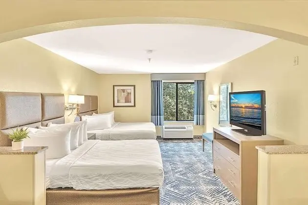 Süit, 2 Çift Kişilik Yatak, Buzdolabı ve Mikrodalga (with Single Sofabed)