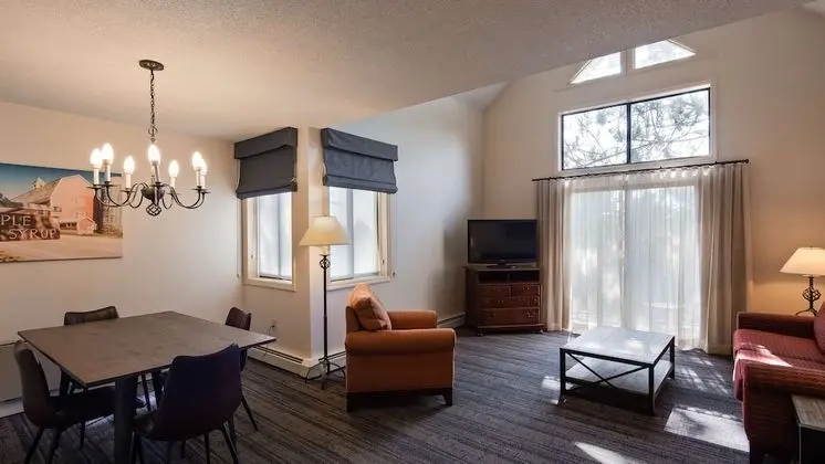 Süit, 2 Büyük (Queen) Boy Yatak, Sigara İçilmez, Mutfak (2nd Floor;Third bed is a Sofabed)