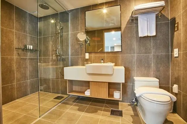 Süit, Birden Çok Yatak, Sigara İçilmez, Buzdolabı