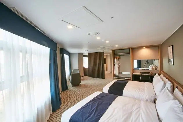 Süit, Birden Çok Yatak, Sigara İçilmez, Buzdolabı