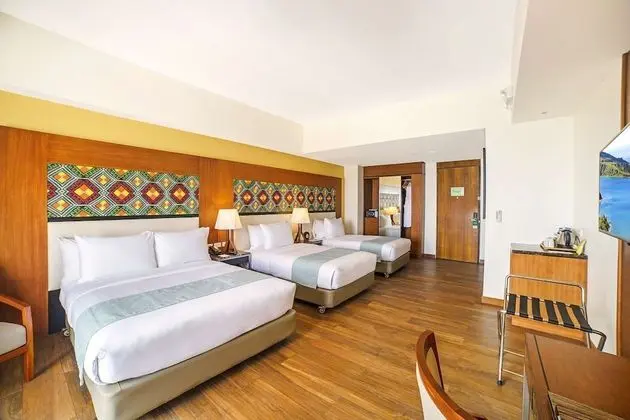 Family Oda, Birden Çok Yatak, Sigara İçilmez, Balkon (1 queen and 2 double beds)