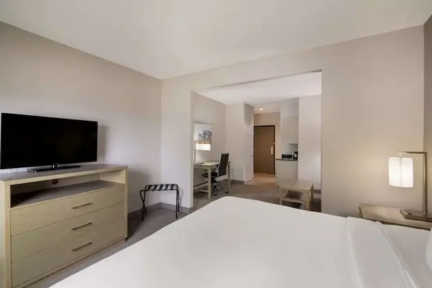 Standard Oda, 1 En Büyük (King) Boy Yatak, Engellilere Uygun (Walk-in Shower;with Sofabed)