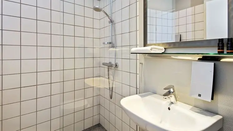 Standard Oda, 1 Tek Kişilik Yatak, Sigara İçilmez