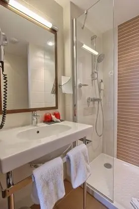 Comfort Oda, 1 Büyük (Queen) Boy Yatak