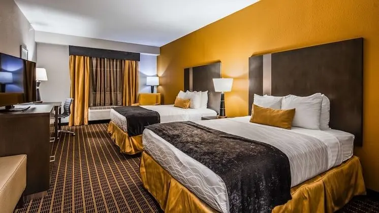 Standard Oda, 2 Büyük (Queen) Boy Yatak, Engellilere Uygun, Sigara İçilmez (Walk-in Shower)