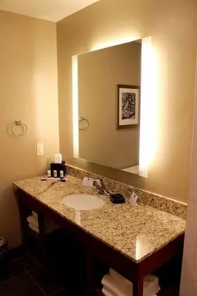 Standard Oda, 1 En Büyük (King) Boy Yatak, Sigara İçilmez, Küçük Mutfak