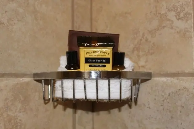 Standard Oda, 2 Büyük (Queen) Boy Yatak, Sigara İçilmez, Buzdolabı ve Mikrodalga (Pet Friendly)