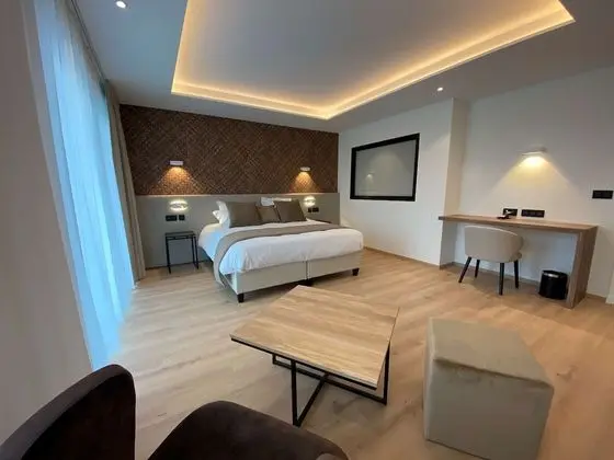 Deluxe Süit, 1 En Büyük (King) Boy Yatak ve Çekyat, Sigara İçilmez, Golf Manzaralı (with Sofabed)