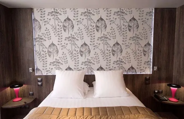 Comfort Tek Büyük Yataklı Oda