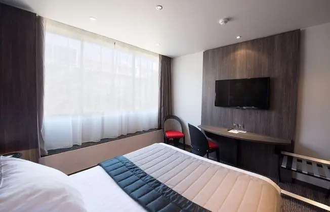 Comfort Tek Büyük Yataklı Oda