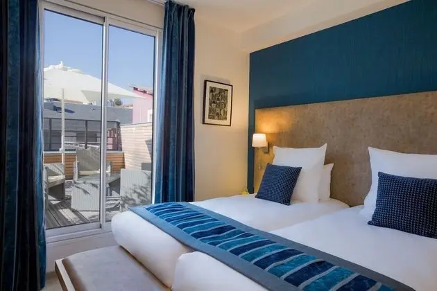 Comfort Tek Büyük Yataklı Oda