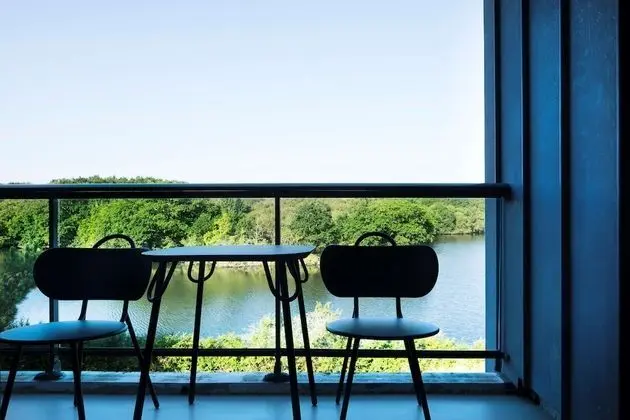 Deluxe Oda, 1 Büyük (Queen) Boy Yatak, Sigara İçilebilir, Göl Manzaralı (Twin bed on request)