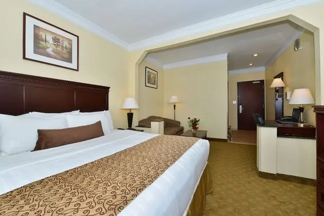 Süit, 1 En Büyük (King) Boy Yatak, Sigara İçilmez (Oversized Room)