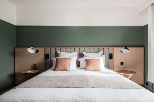 Standard Oda, 1 Büyük (Queen) Boy Yatak, Sigara İçilmez (Twin bed on request)