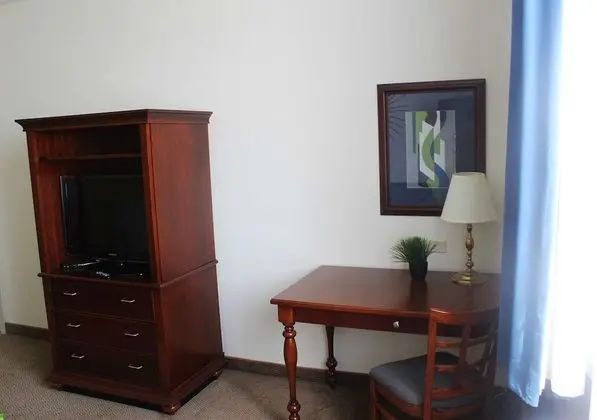 Süit, 1 En Büyük (King) Boy Yatak, Sigara İçilmez