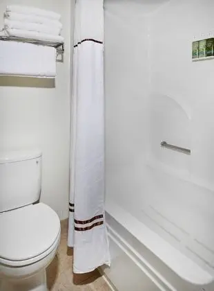Standard Oda, 2 Büyük (Queen) Boy Yatak, Sigara İçilmez, Nehir Manzaralı