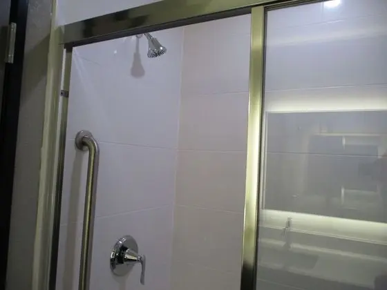 Standard Oda, 2 Büyük (Queen) Boy Yatak, Sigara İçilmez, Buzdolabı ve Mikrodalga