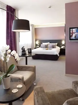 Junior Süit, 1 Büyük (Queen) Boy Yatak, Sigara İçilmez (Larger Room;with Sofabed)