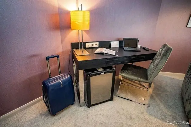 Junior Süit, 1 Büyük (Queen) Boy Yatak, Sigara İçilmez (Larger Room;with Sofabed)