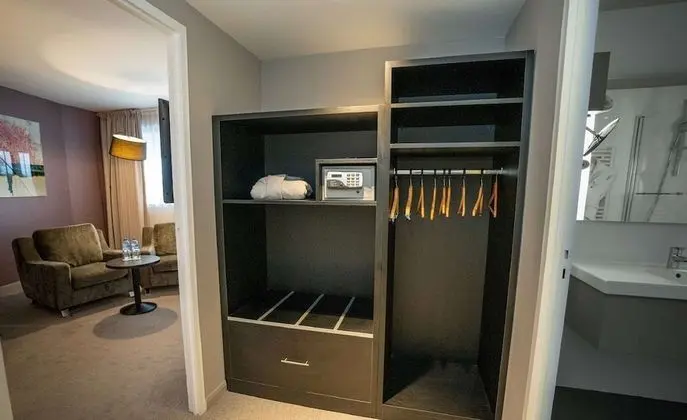 Junior Süit, 1 Büyük (Queen) Boy Yatak, Sigara İçilmez (Larger Room;with Sofabed)