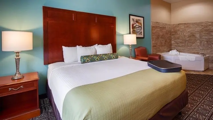 Süit, 1 En Büyük (King) Boy Yatak, Engellilere Uygun, Sigara İçilmez