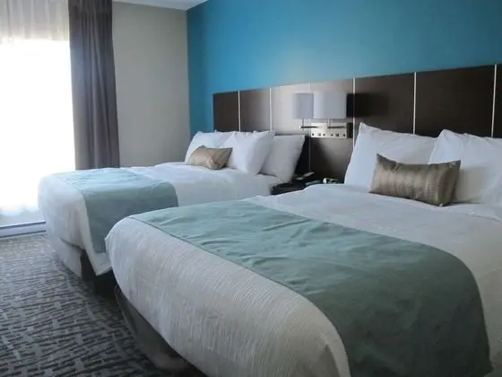 Standard Oda, 2 Büyük (Queen) Boy Yatak, Sigara İçilmez, Buzdolabı