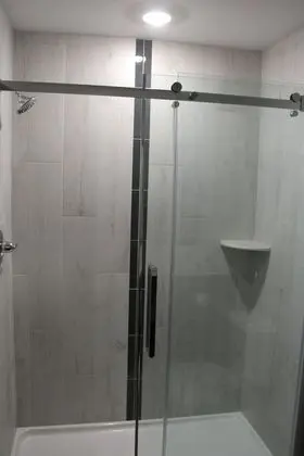 Standard Oda, 1 En Büyük (King) Boy Yatak ve Çekyat, Küçük Mutfak (with Sofabed)