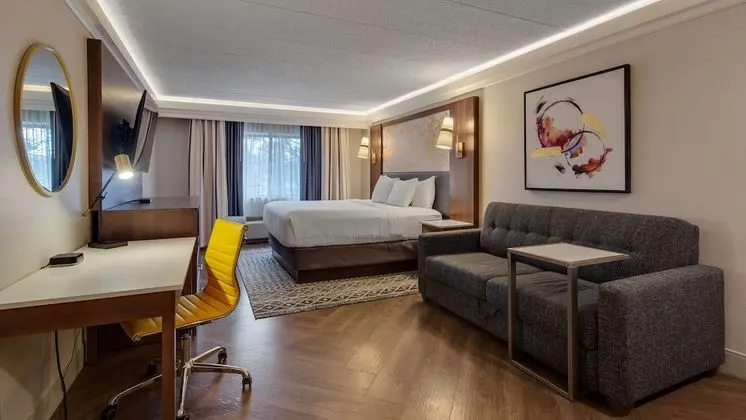 Süit, 1 En Büyük (King) Boy Yatak ve Çekyat, Sigara İçilmez (with Sofabed)