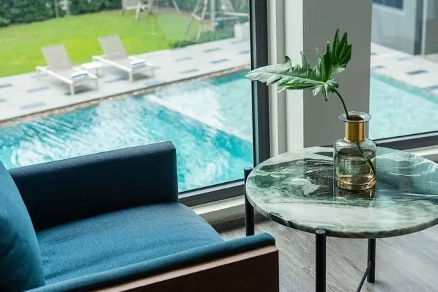 Deluxe Oda, 1 Çift Kişilik Yatak, Sigara İçilmez, Havuz Manzaralı (Shower Only)