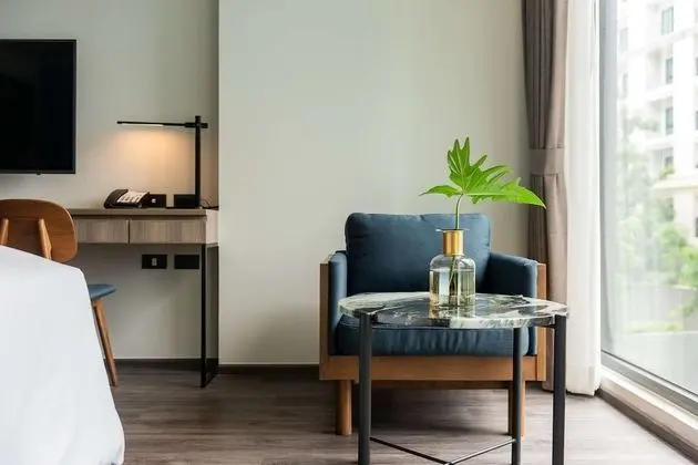 Deluxe Oda, 1 Çift Kişilik Yatak, Sigara İçilmez, Havuz Manzaralı (Shower Only)