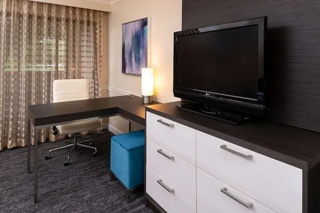 Executive Oda, 1 En Büyük (King) Boy Yatak, Sigara İçilmez, Buzdolabı (Shower Only)